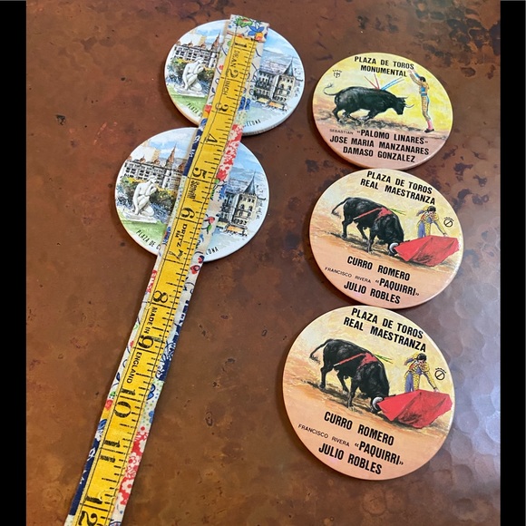 Souvenirs from Spain! Vintage with mirror backing! Great find in grandmas stuff - Picture 5 of 5